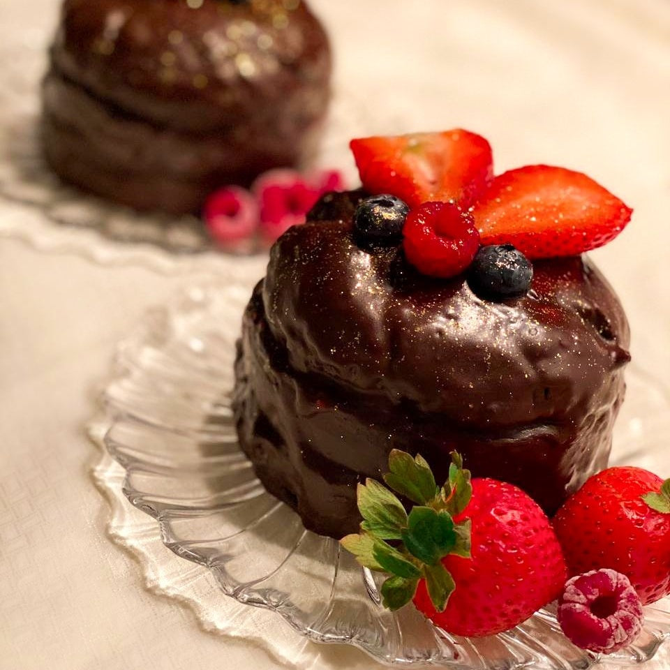 Mini Vegan Chocolate Cake for 2 – 100% Guilt-Free Indulgence
